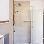 Apartman Corner 28 *