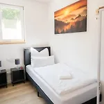 Apartman Corner 28 *
