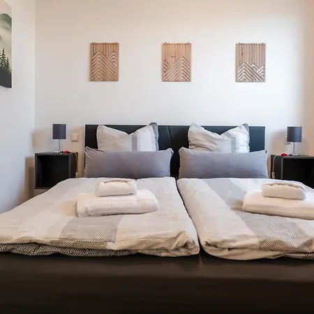Corner 28 Apartment